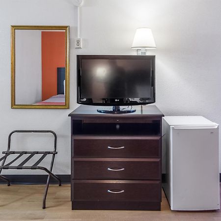 Motel 6-Groton, Ct - Casinos Nearby ภายนอก รูปภาพ